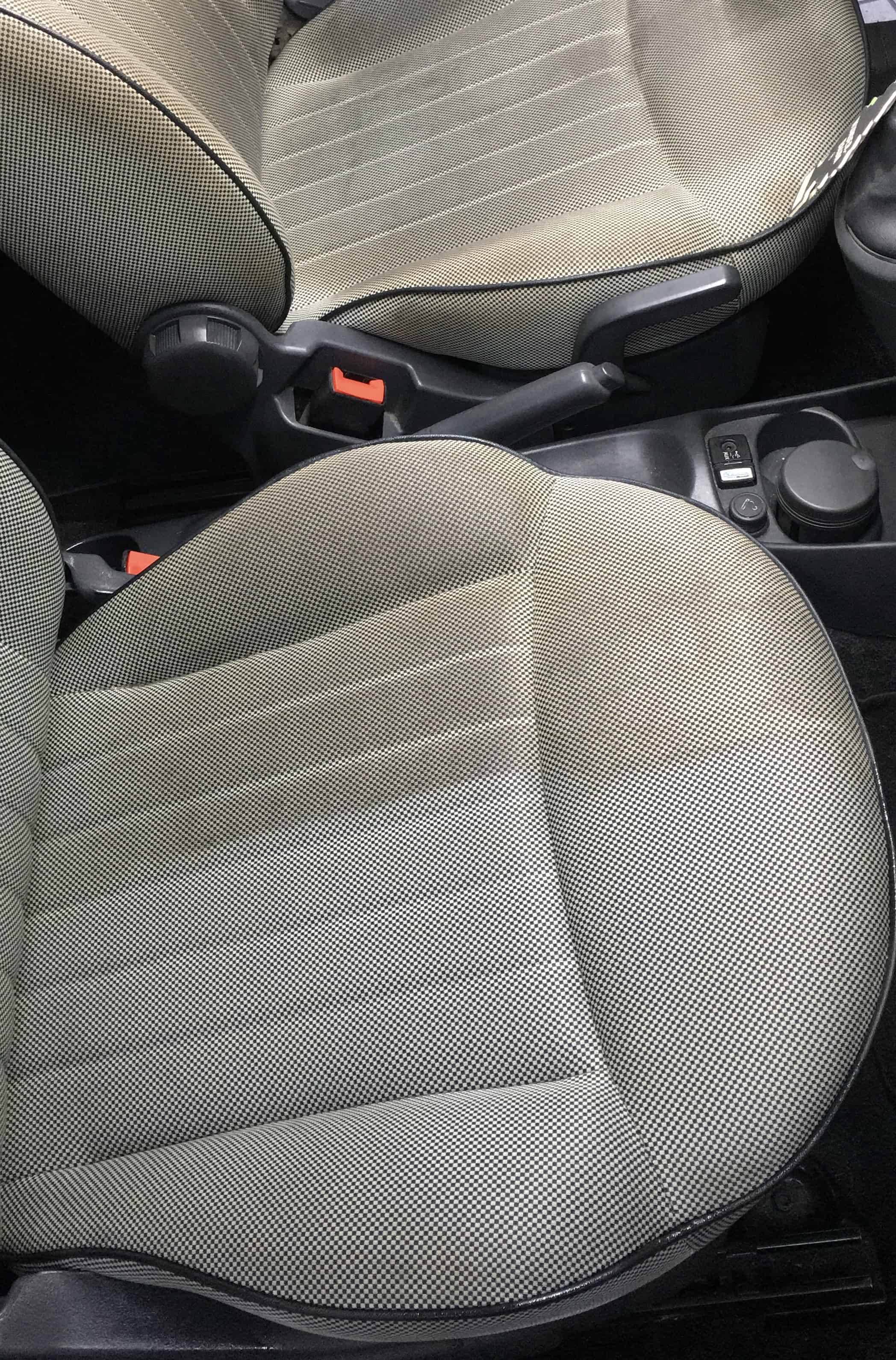 Autoinnenreinigung Wiesbaden